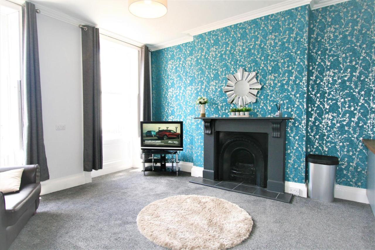 Albion Street Serviced Apartments Cheltenham Bagian luar foto