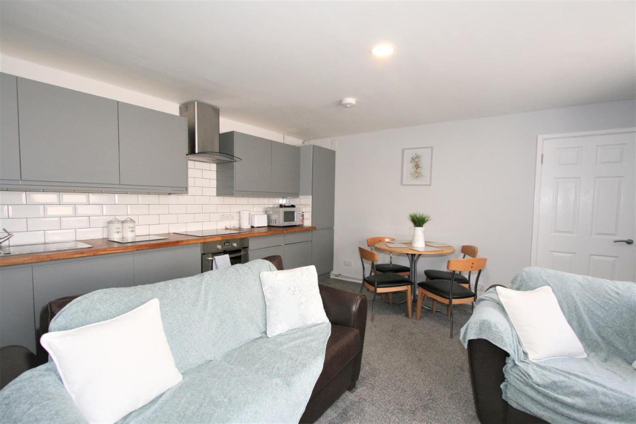 Albion Street Serviced Apartments Cheltenham Bagian luar foto