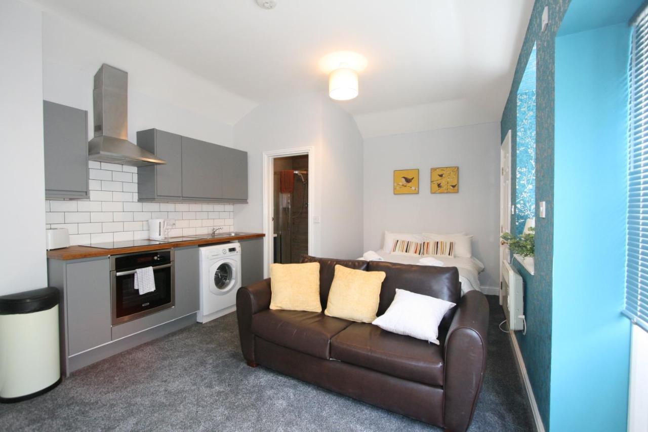 Albion Street Serviced Apartments Cheltenham Bagian luar foto